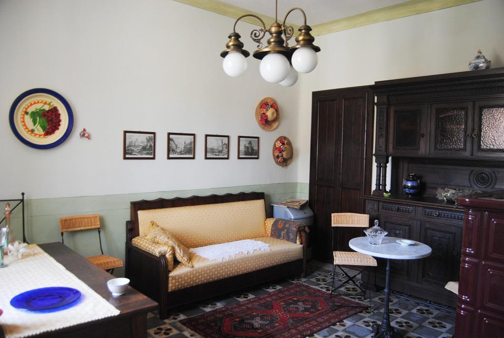 Apartments Casa nel Verde Rocchetta Tanaro Esterno foto